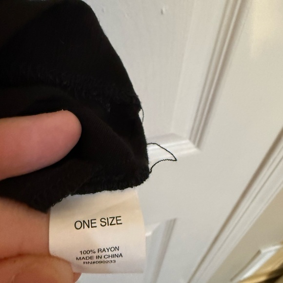 Brandy Melville Black Strappy Romper - Picture 3 of 4